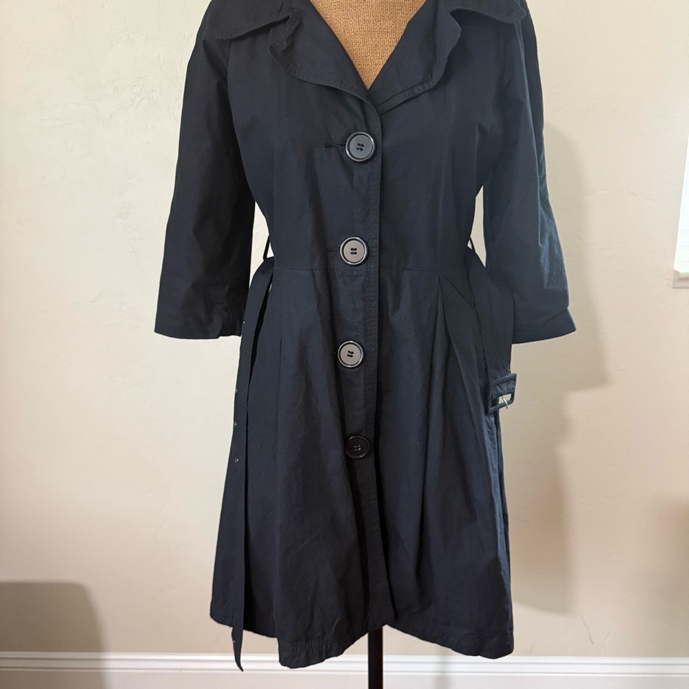 Classic Black Trench Coat with Belt - Picture 6 of 12